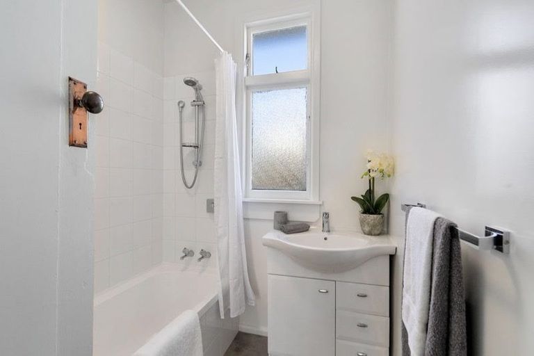 Photo of property in 84 Tilford Street, Woolston, Christchurch, 8062