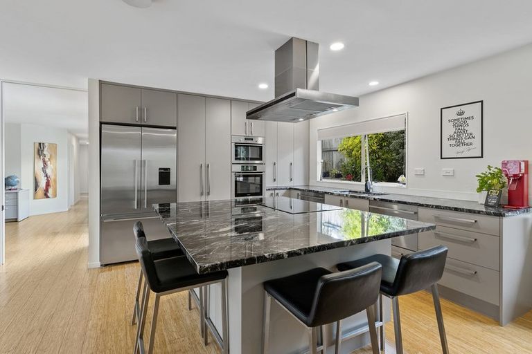 Photo of property in 3 Rifleman Rise, Unsworth Heights, Auckland, 0632