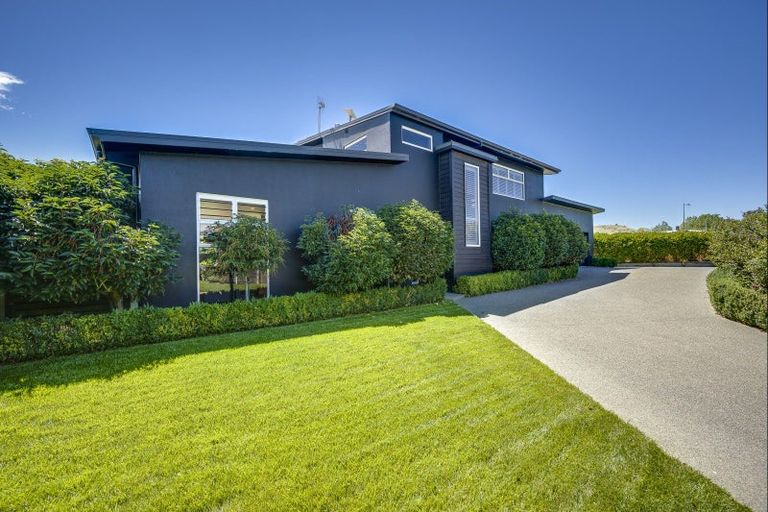 Photo of property in Stapleford Park, 153a Middle Road, Havelock North, 4130
