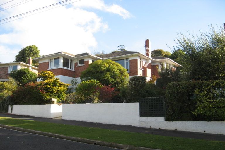 Photo of property in 92 Easther Crescent, Kew, Dunedin, 9012