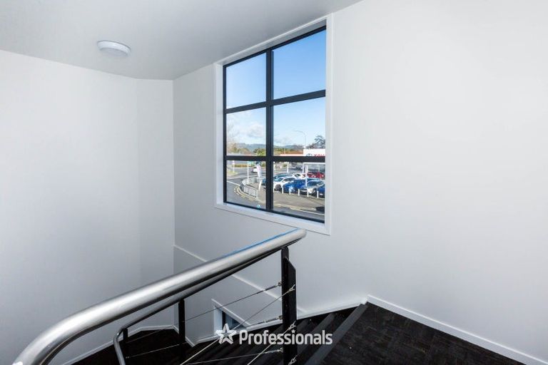 Photo of property in 2a Gibbons Street, Upper Hutt Central, Upper Hutt, 5018