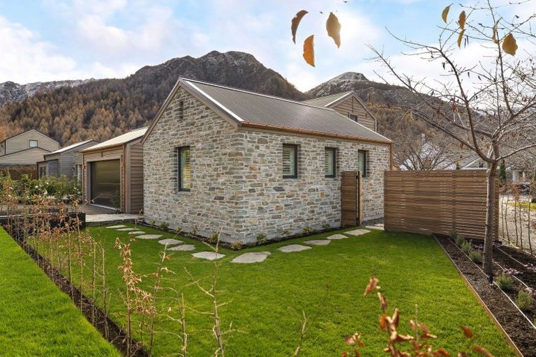 Photo of property in 9c Caernarvon Street, Arrowtown, 9302