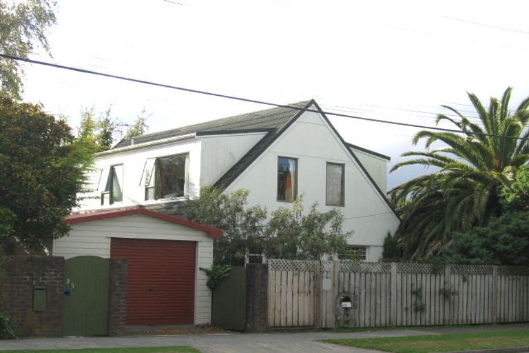 Photo of property in 27 Pempsey Street, Silverstream, Upper Hutt, 5019