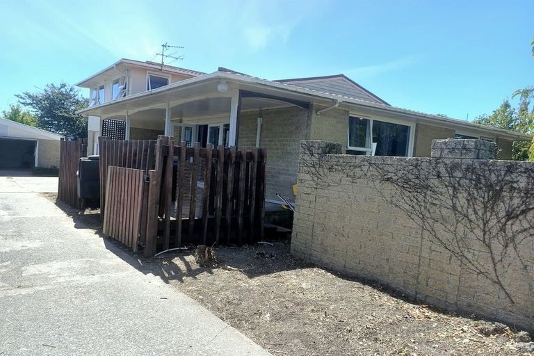 Photo of property in 364 Yaldhurst Road, Russley, Christchurch, 8042