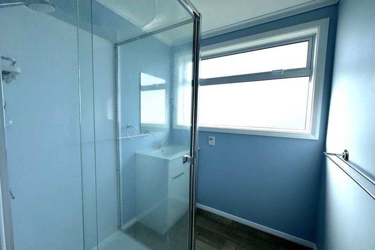 Photo of property in 3 Kupe Place, Highbury, Palmerston North, 4412