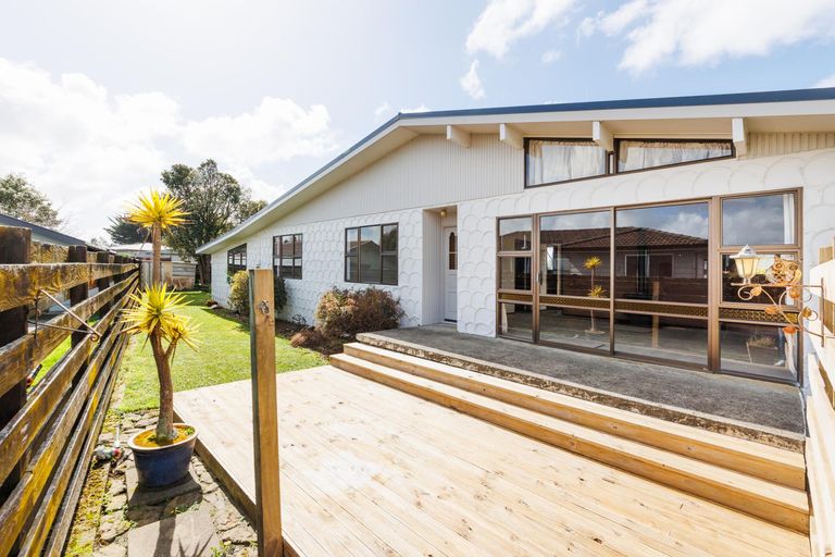 Photo of property in 33 Wills Crescent, Ashhurst, 4810