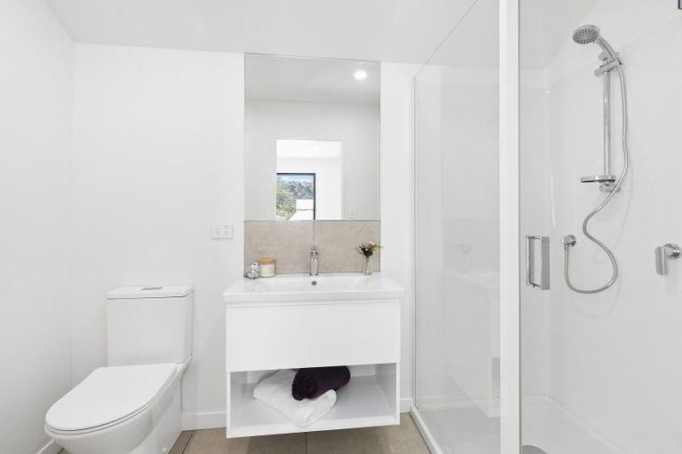 Photo of property in 32 John Street, Stokes Valley, Lower Hutt, 5019