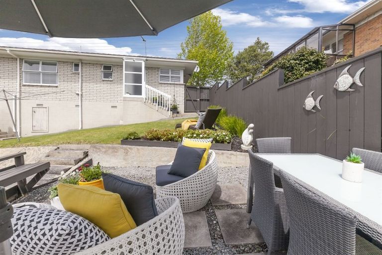 Photo of property in 2/40 Coronation Road, Hillcrest, Auckland, 0627