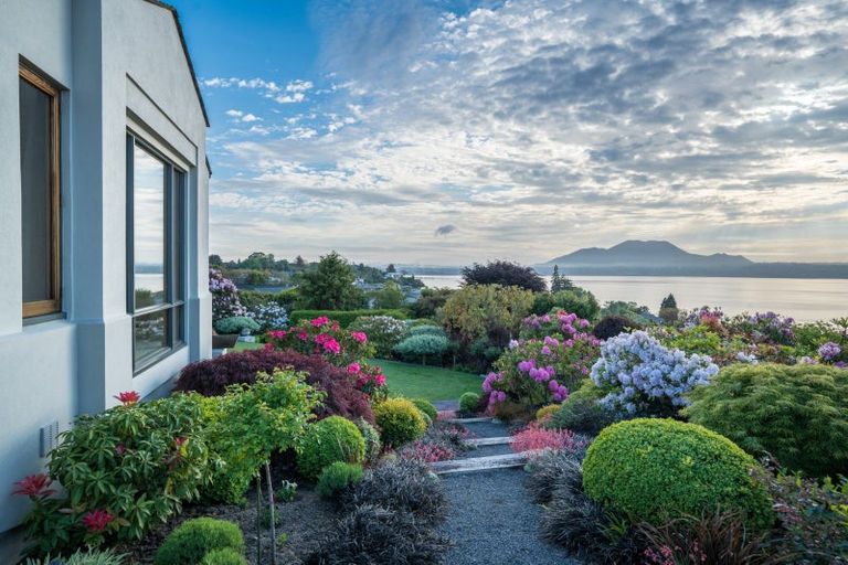 Photo of property in 27 Wakeman Road, Acacia Bay, Taupo, 3330