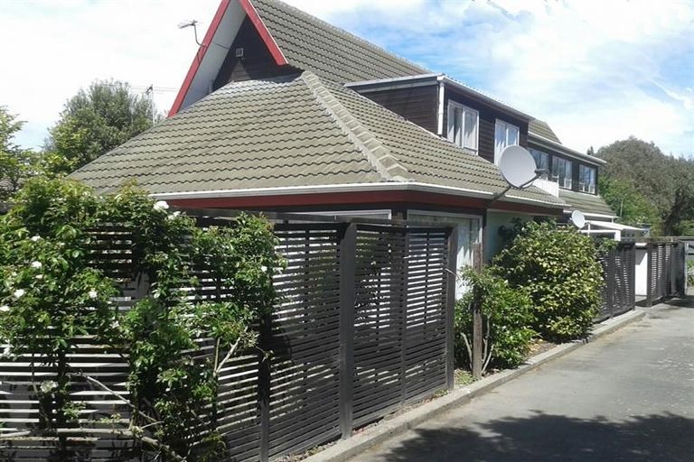 Photo of property in 415a Avonhead Road, Avonhead, Christchurch, 8042