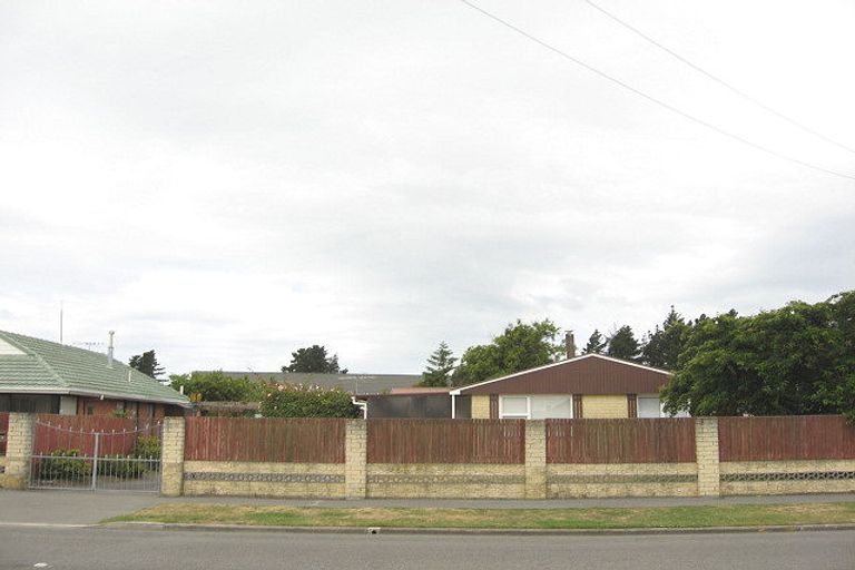 Photo of property in 466 Bower Avenue, Parklands, Christchurch, 8083