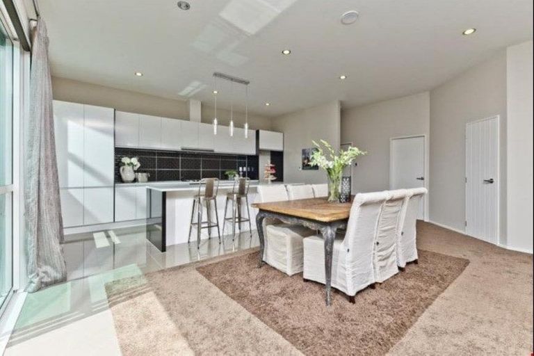 Photo of property in 9 Desmond Road, Silverdale, 0932