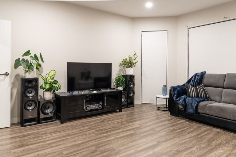 Photo of property in 5 Tilly Lane, Huapai, Kumeu, 0810