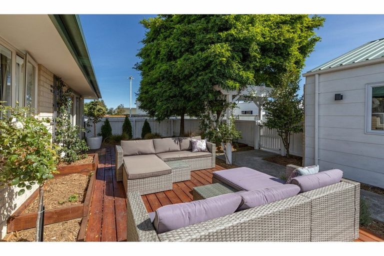 Photo of property in 60a Main North Road, Woodend, 7610