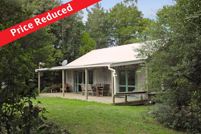 Photo of property in 330 Cowan Bay Road, Pohuehue, Warkworth, 0983