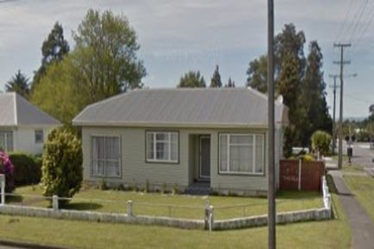 Photo of property in 20 Johnston Street, Featherston, 5710