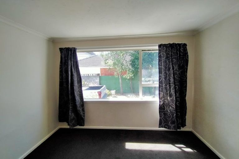 Photo of property in 128 Main South Road, Sockburn, Christchurch, 8042