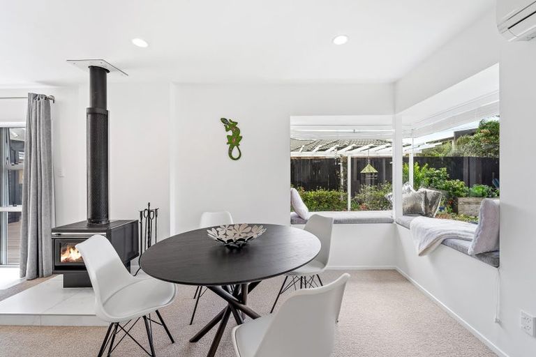 Photo of property in 31 Centreway Road, Orewa, 0931