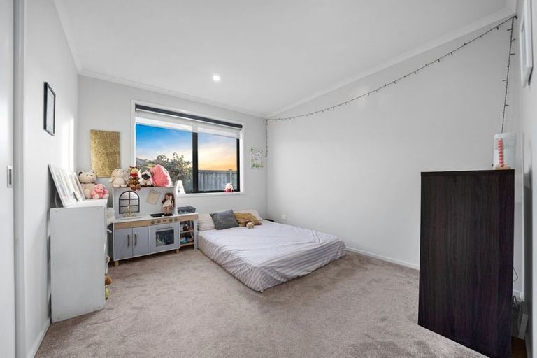 Photo of property in 8 Millbrae Place, Pokeno, 2402