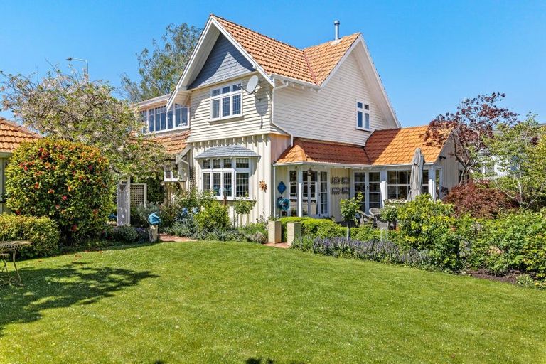 Photo of property in 45 Rossall Street, Merivale, Christchurch, 8014