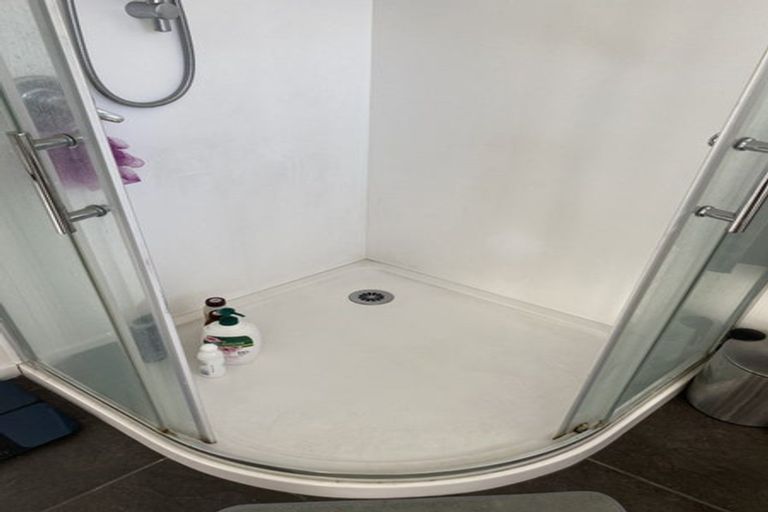 Photo of property in 2/12 Oakley Avenue, Claudelands, Hamilton, 3214