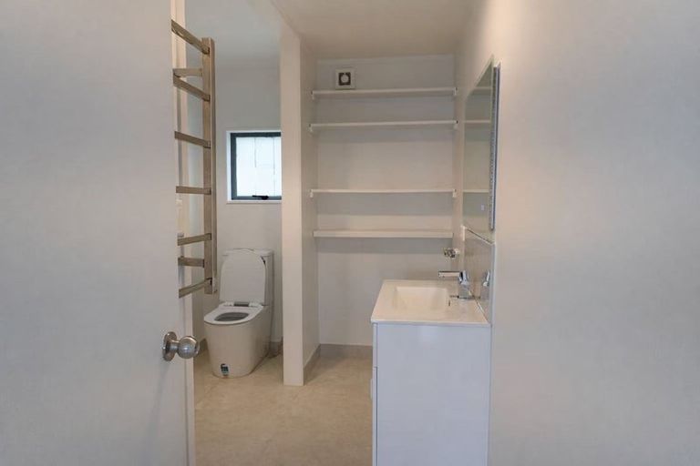 Photo of property in 49 Glen Marine Parade, Glendene, Auckland, 0602