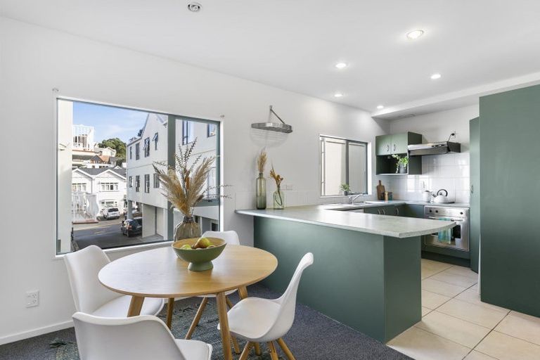 Photo of property in 6/142 Ghuznee Street, Te Aro, Wellington, 6011