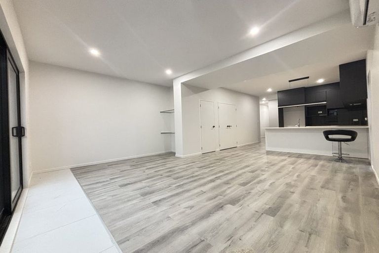 Photo of property in 7 Andy Crescent, Flat Bush, Auckland, 2016