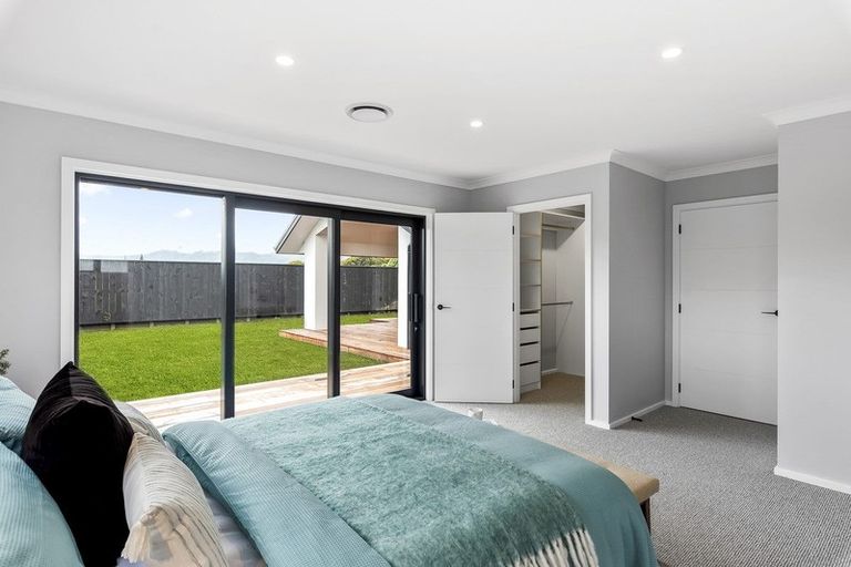 Photo of property in 99 The Drive, Paraparaumu Beach, Paraparaumu, 5032