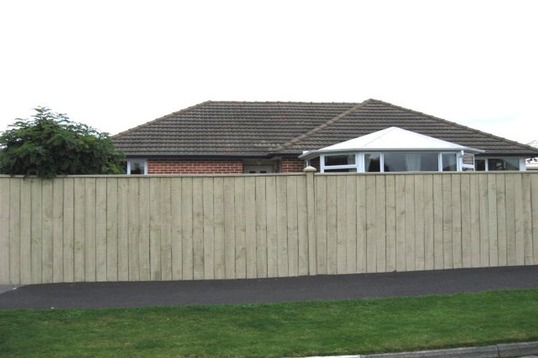 Photo of property in 1/18 Halliwell Avenue, Papanui, Christchurch, 8052