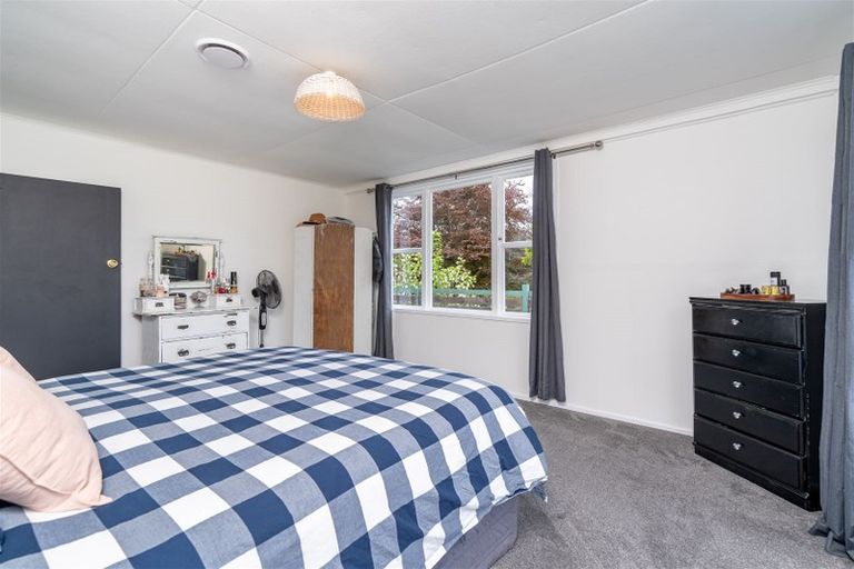 Photo of property in 18 Main Road, Owaka, 9535