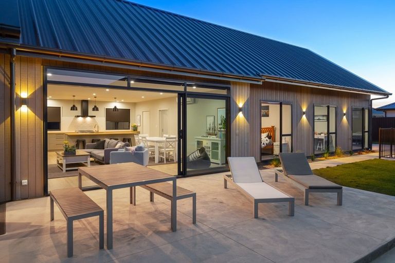 Photo of property in 18 Rutledge Drive, Springlands, Blenheim, 7201