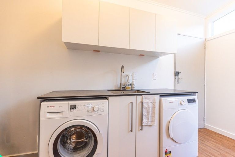 Photo of property in 56 Great North Road, Saint Johns Hill, Whanganui, 4500