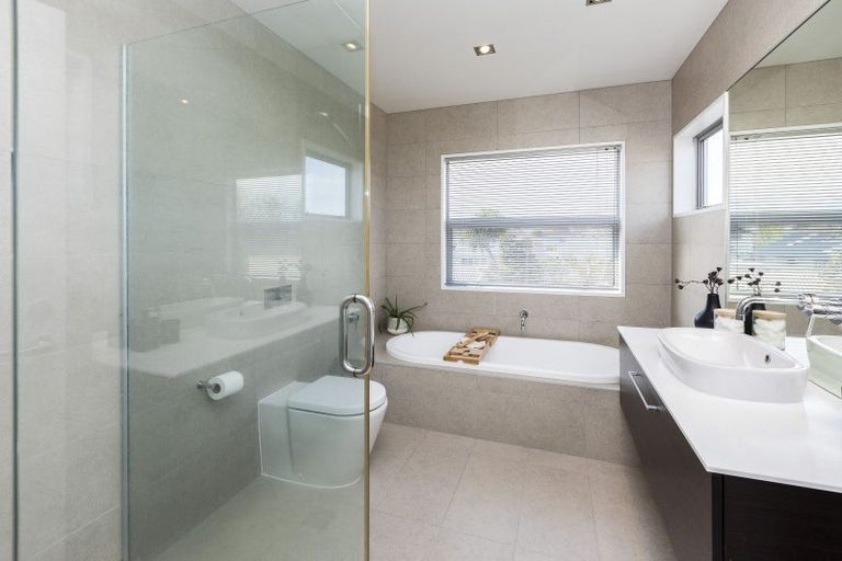 Photo of property in 26 Hartley Avenue, Strowan, Christchurch, 8052