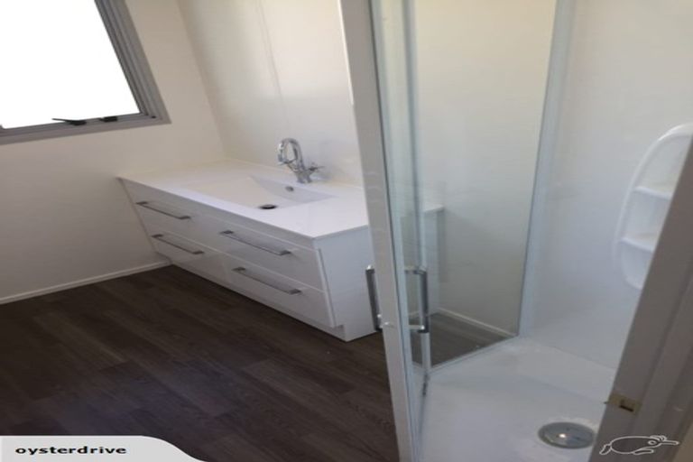 Photo of property in 7 Grenadine Place, Unsworth Heights, Auckland, 0632