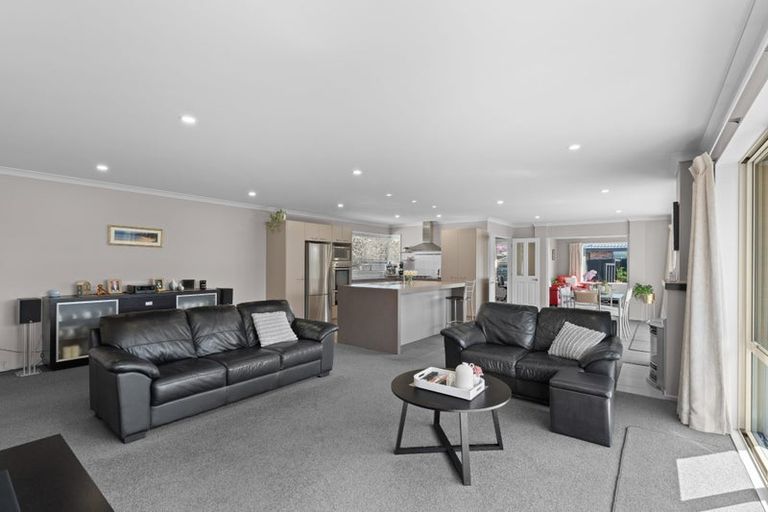 Photo of property in 22 Burbank Drive, Aidanfield, Christchurch, 8025