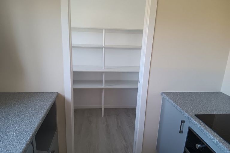 Photo of property in 10 Freyberg Crescent, Waikanae Beach, Waikanae, 5036