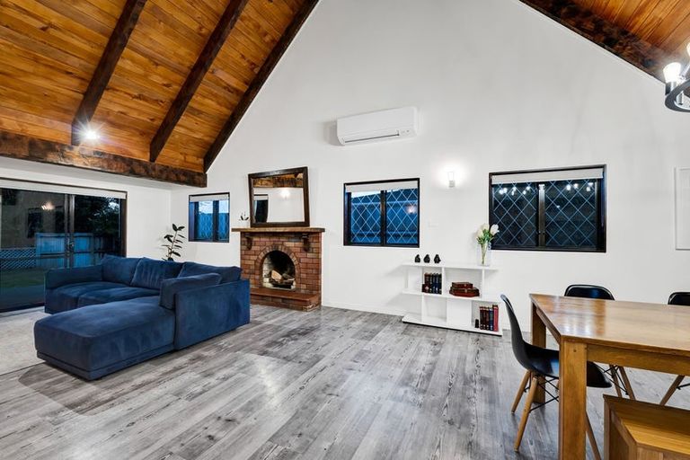 Photo of property in 76a Paynters Avenue, Strandon, New Plymouth, 4312