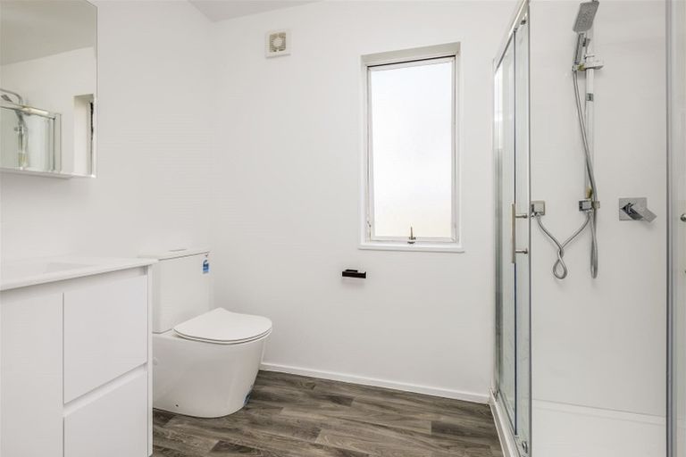 Photo of property in 1/125 Settlement Road, Papakura, 2110