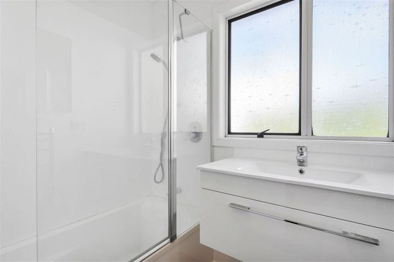 Photo of property in 2/48 Jutland Road, Hauraki, Auckland, 0622