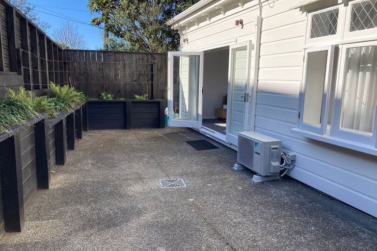 Photo of property in 33 Ohiro Road, Aro Valley, Wellington, 6021