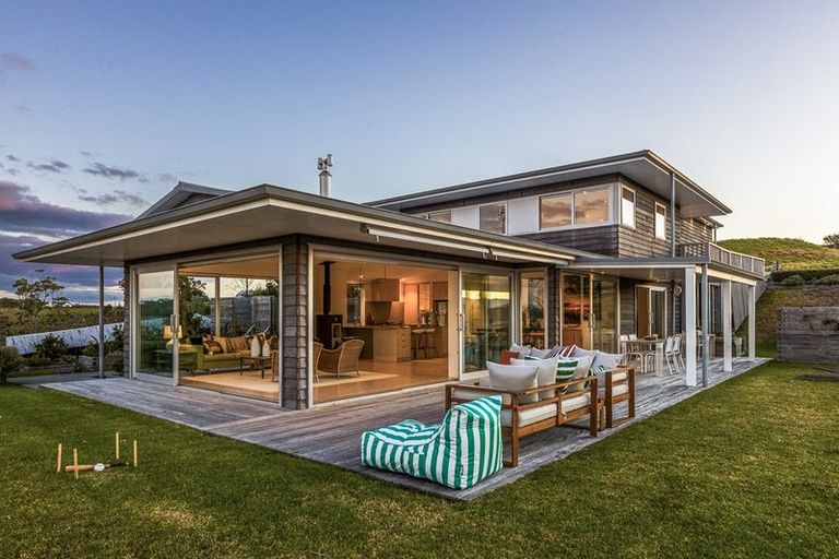 Photo of property in 273 Takatu Road, Tawharanui Peninsula, Warkworth, 0986