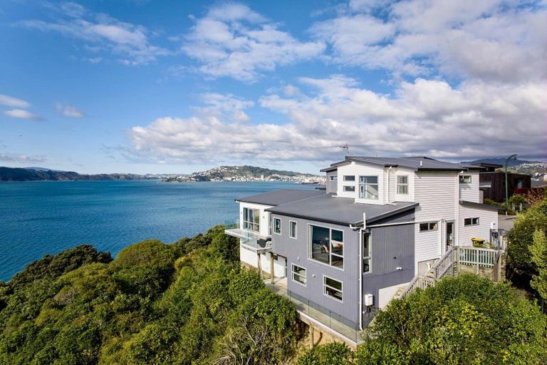 Photo of property in 10 Hervey Way, Kaiwharawhara, Wellington, 6035