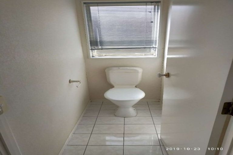 Photo of property in 256 Cascades Road, Botany Downs, Auckland, 2010