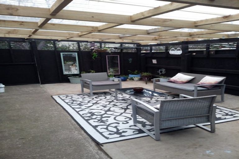 Photo of property in 140 Arawhata Road, Paraparaumu, 5032