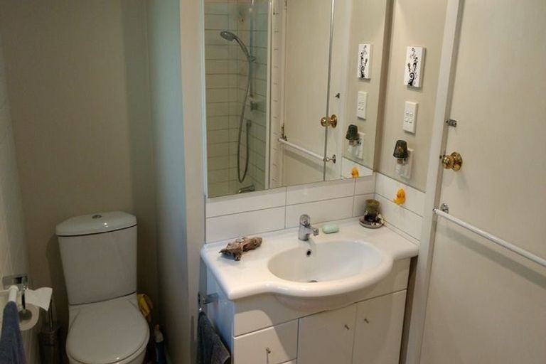 Photo of property in 5 Sherwood Lane, Cashmere, Christchurch, 8022