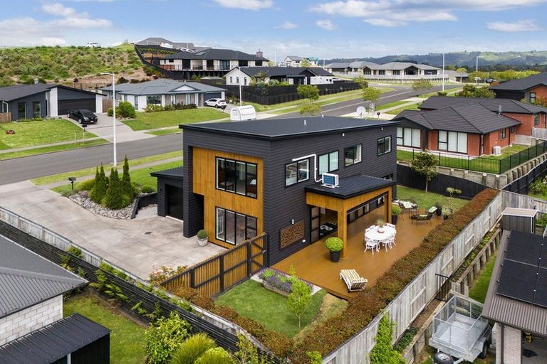 Photo of property in 13 Stingray Drive, Omokoroa, 3114