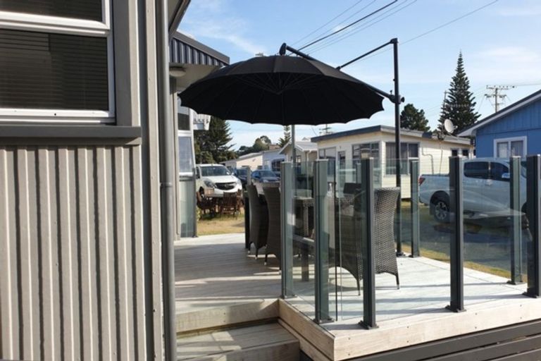 Photo of property in 114 Sixth Avenue, Urenui, 4377