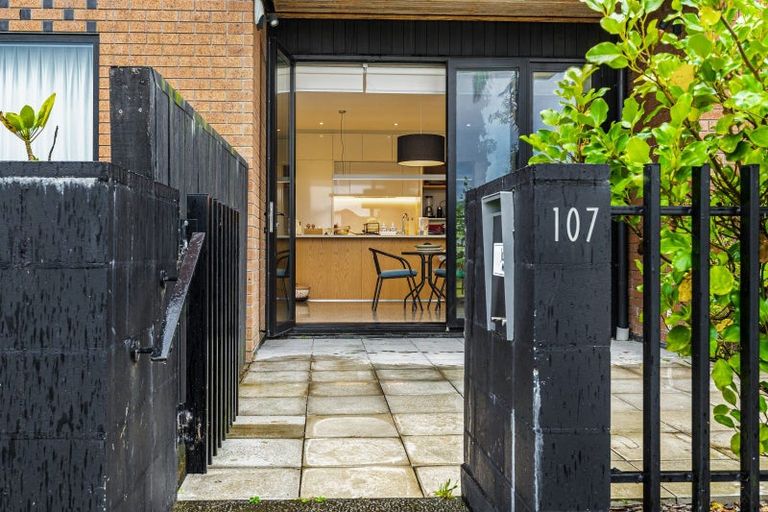 Photo of property in 107 Buckley Avenue, Hobsonville, Auckland, 0616