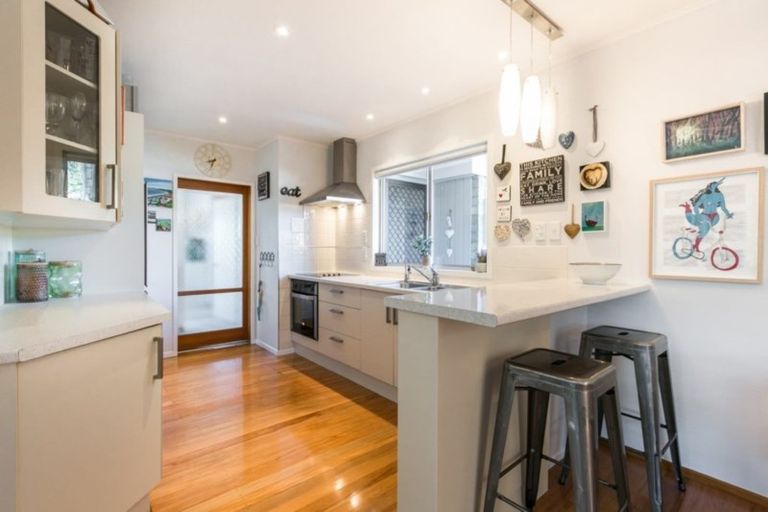 Photo of property in 11 Surrey Street, Taradale, Napier, 4112